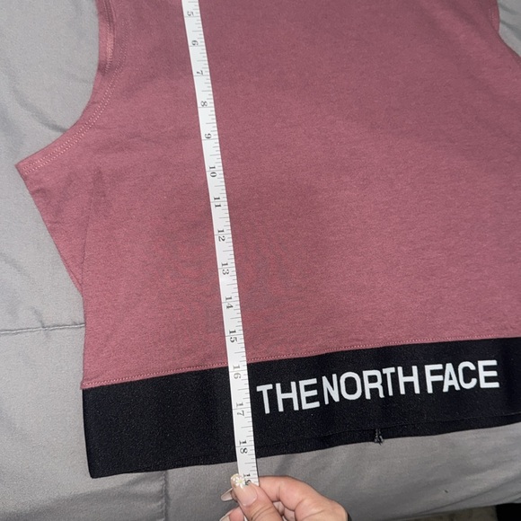 NWT NorthFace Tee - Picture 7 of 8